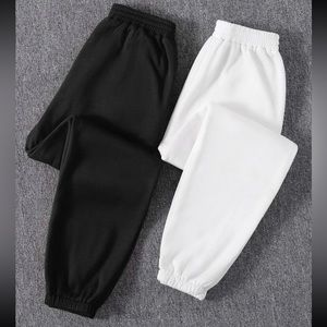 Two SHEIN thermal sweatpants 🖤🤍